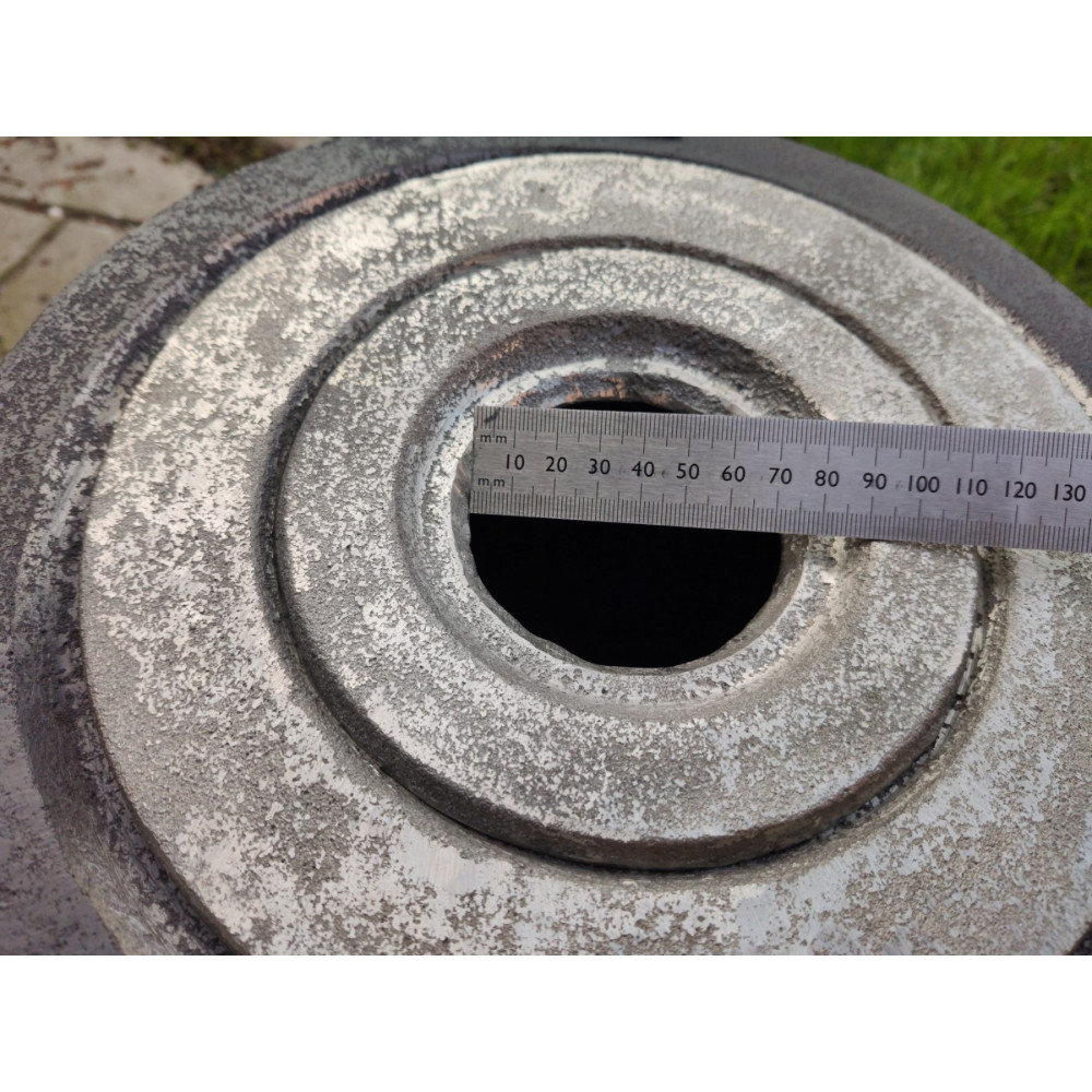 Буржуйка з чавунними кільцями опалювально-варильна