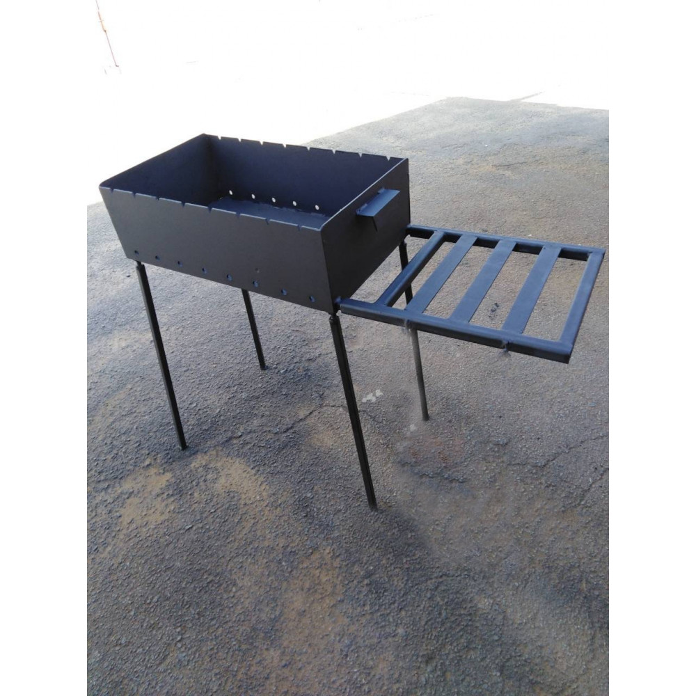 Качественный мангал 3 мм на 8 шампуров со столиком и съемными ножками