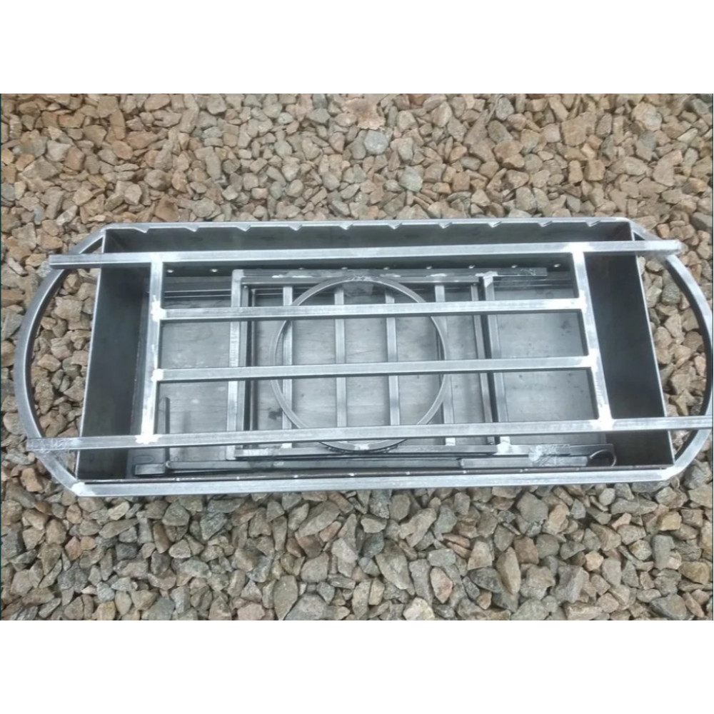 Мангал 3 мм або 4 мм на 10 шампурів зі столиком та підставкою під казан