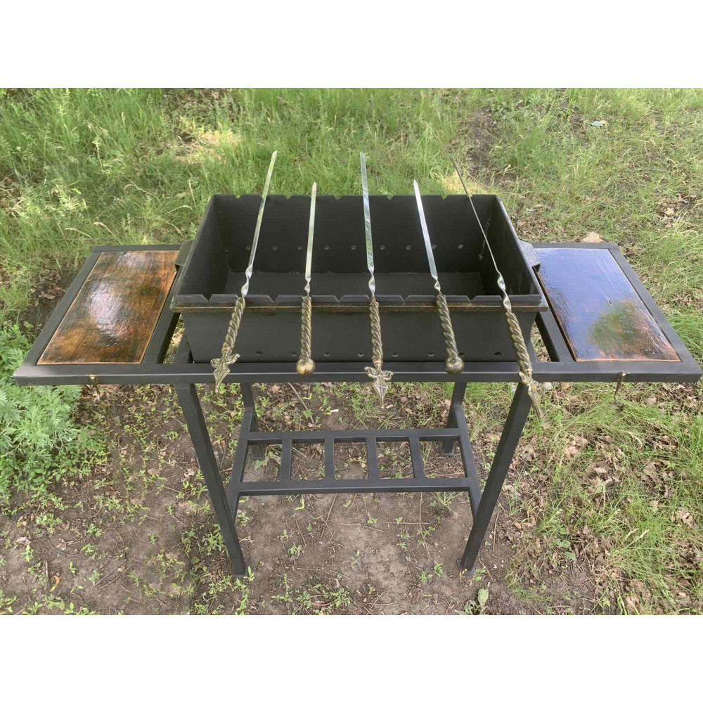 Мангал 4 мм на 10 шампурів зі столиками