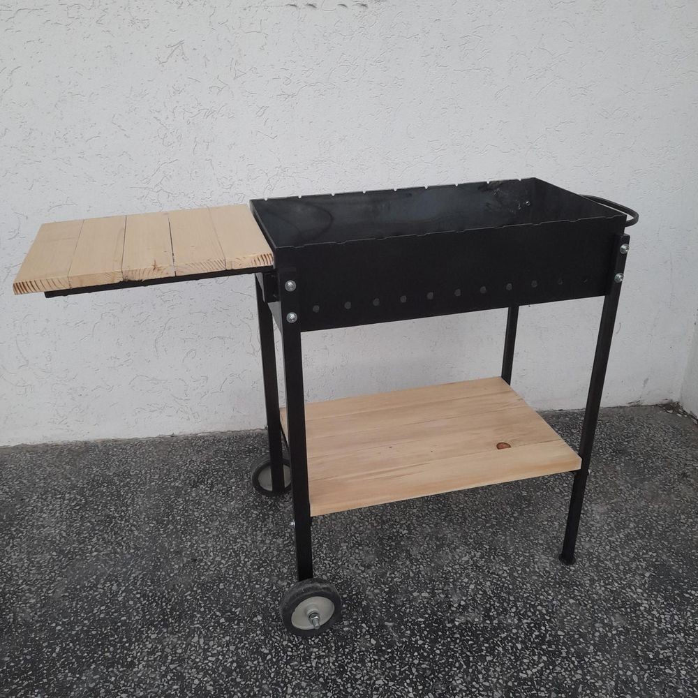 Мангал на колесах на 9 шампуров