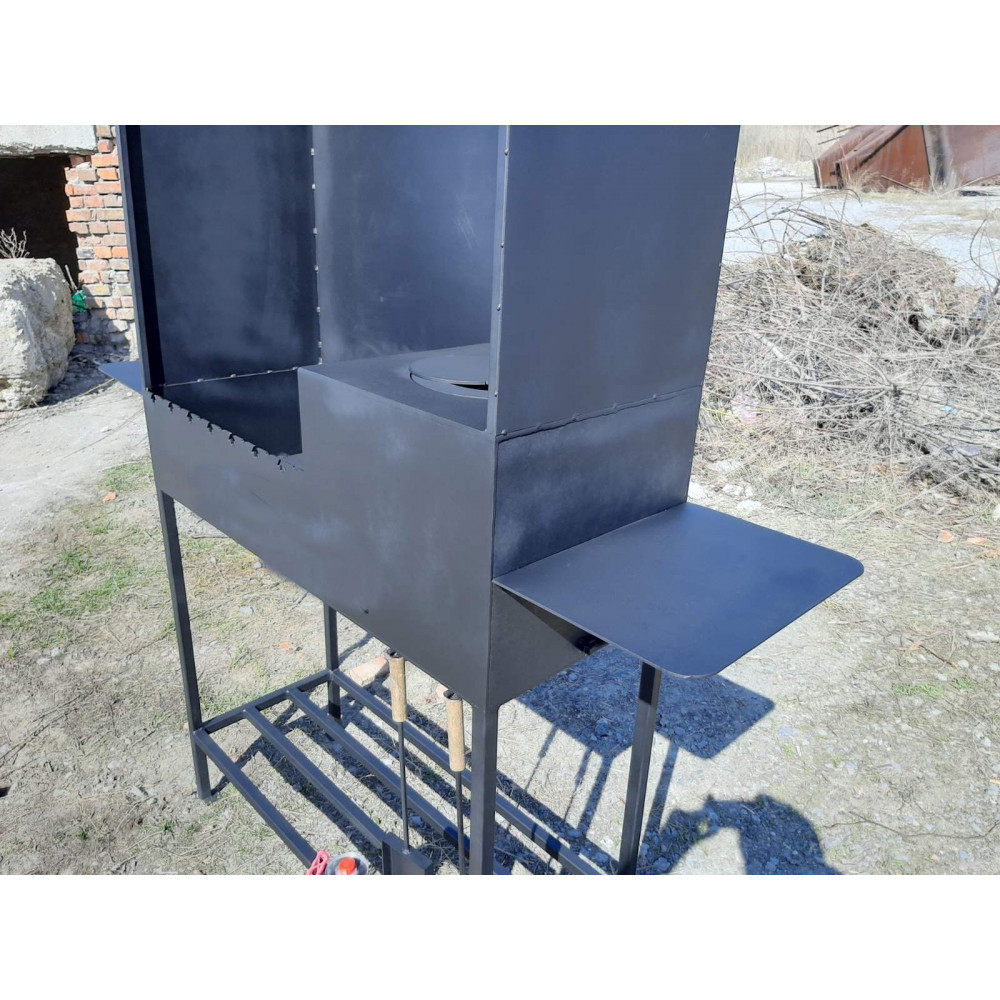 Мангал стационарный на 7 шампуров и печкой