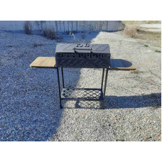 Мангал стаціонарний KING на 9 шампурів з підставкою під казан