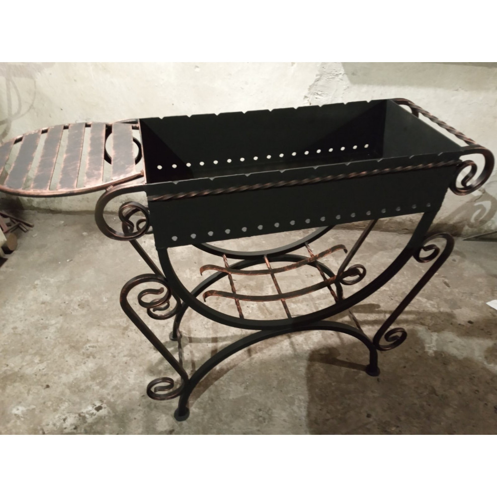 Мангал стаціонарний на 9 шампурів та столиком