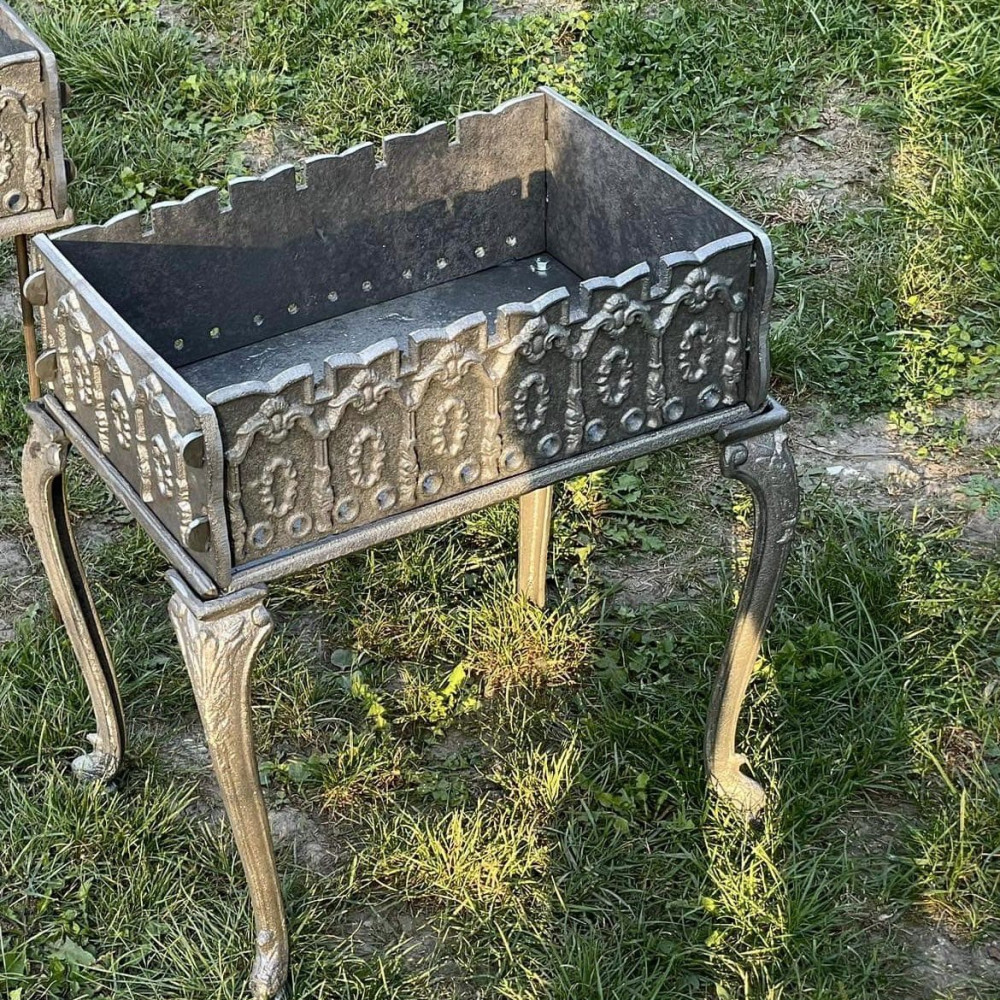 Мангал чавунний на 6 шампурів (розбірний)