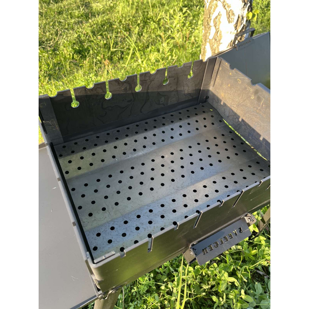 Мангал-чемодан Steelger 3 мм на 6 шампурів з подвійним дном 