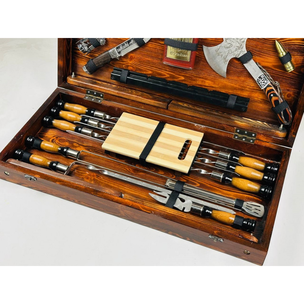 Набор шампуров в кейсе-столике (7301)