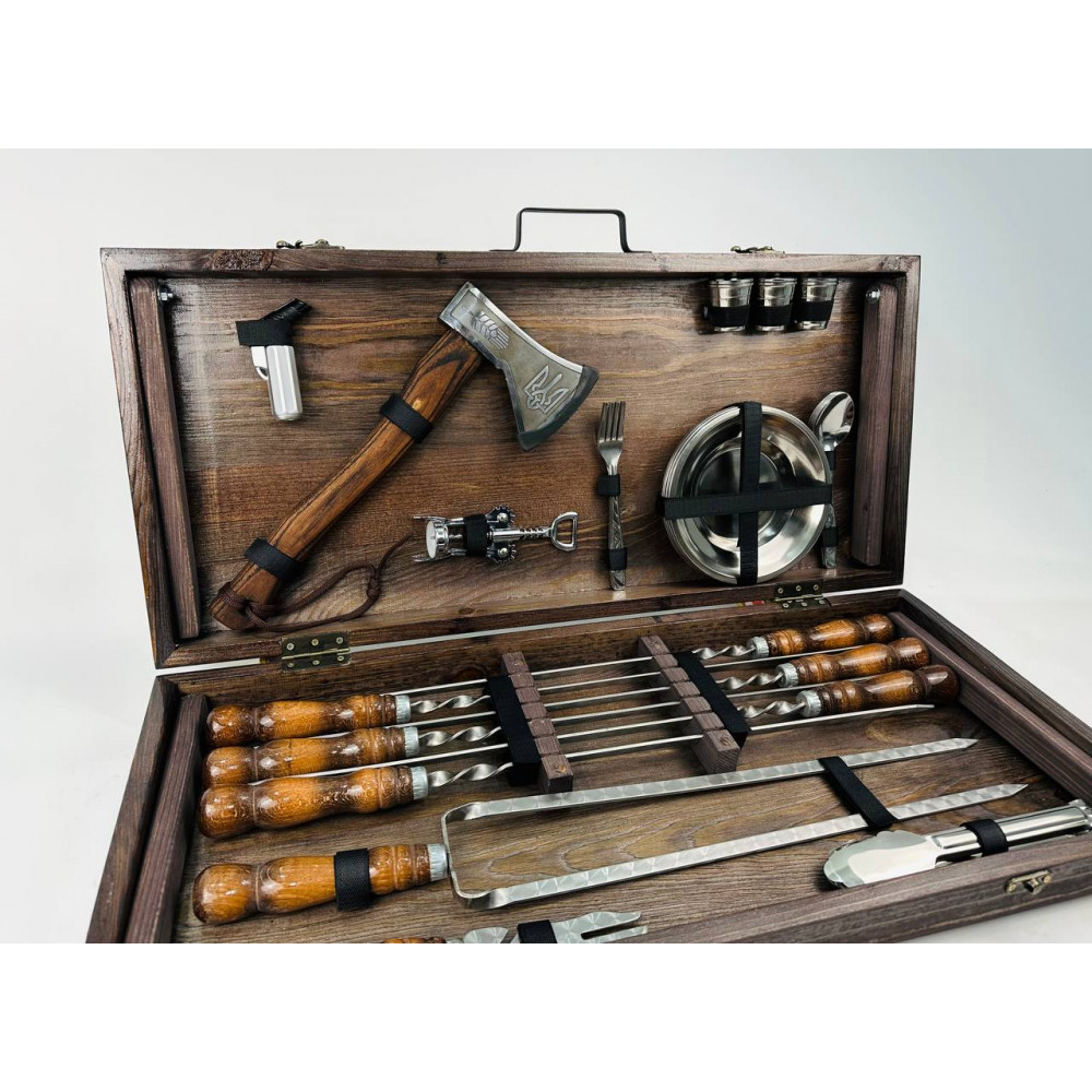 Набір шампурів Кизляр в кейсі-столику (7502)