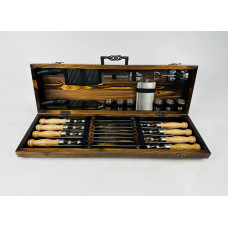 Набор шампуров в деревянном кейсе. Набор шампуров в деревянном кейсе.