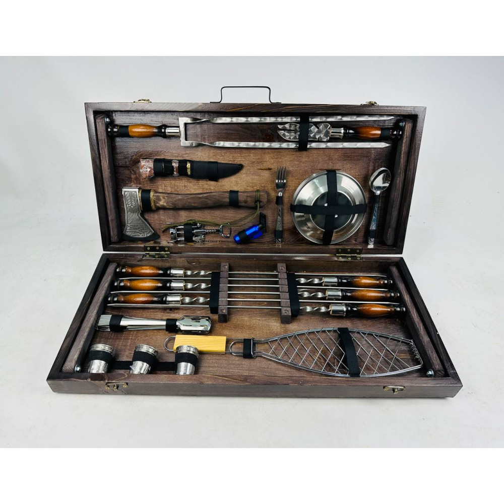 Набір шампурів у кейсі-столику (7511)