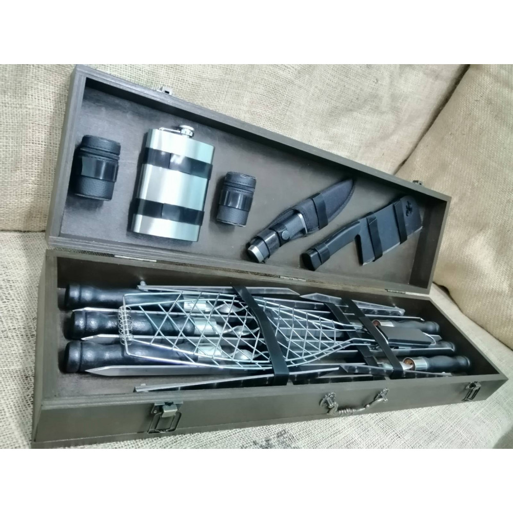 Подарочный набор шампуров и аксессуаров для барбекю Discovery-MAX