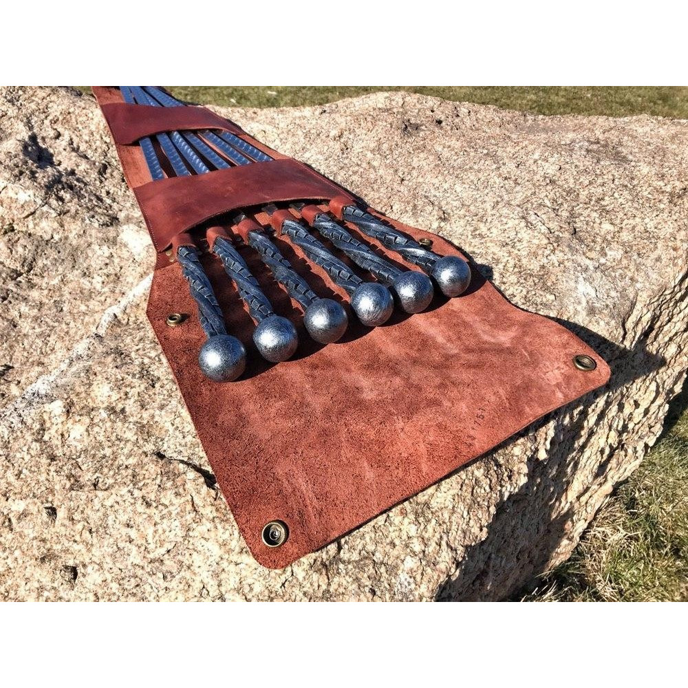 Премиальный набор шампуров кованых ROYAL в кожаном чехле.