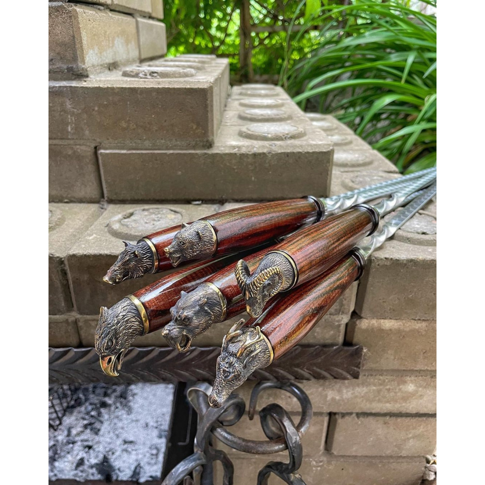 Преміальний набір шампурів з бронзовими головами тварин