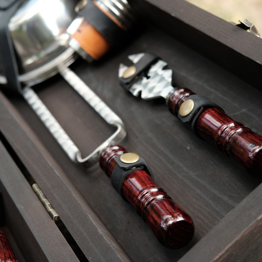 Преміальний набір шампурів у дерев'яному кейсі