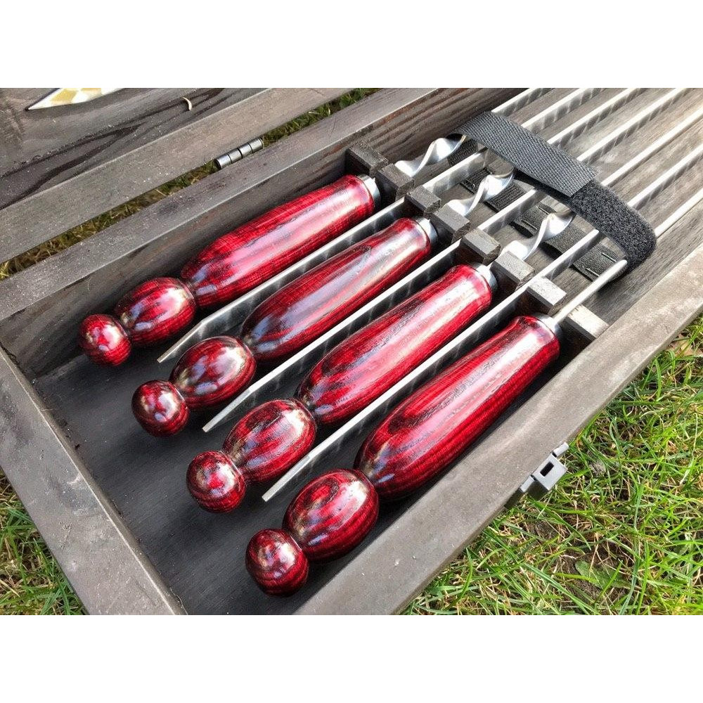 Шампура INDIGO у дерев'яному кейсі.