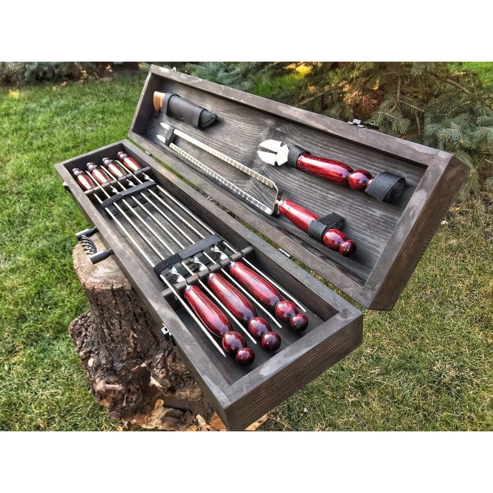 Шампура INDIGO у дерев'яному кейсі.