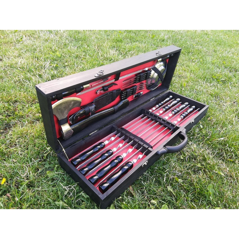 Шампура MASTER BLACK в дерев'яному кейсі 