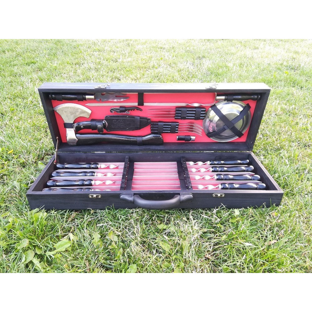 Шампура MASTER BLACK в дерев'яному кейсі 