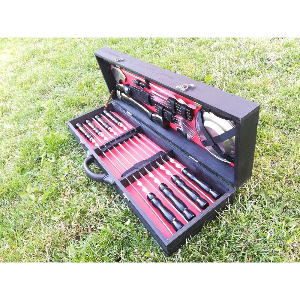 Шампура MASTER BLACK в дерев'яному кейсі 