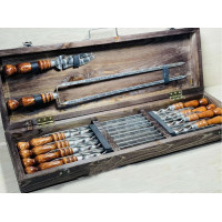 Шампура в дерев'яному кейсі (7614)