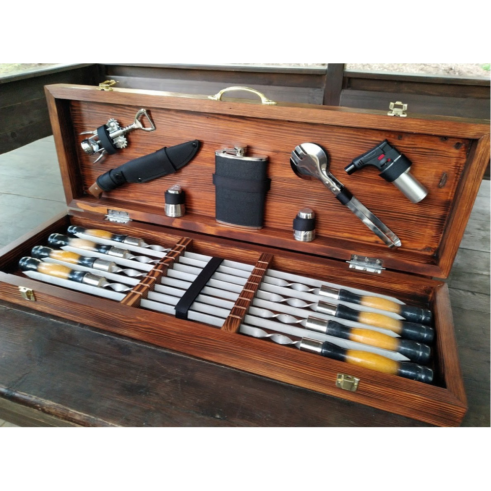 Шампура у дерев'яному кейсі №11