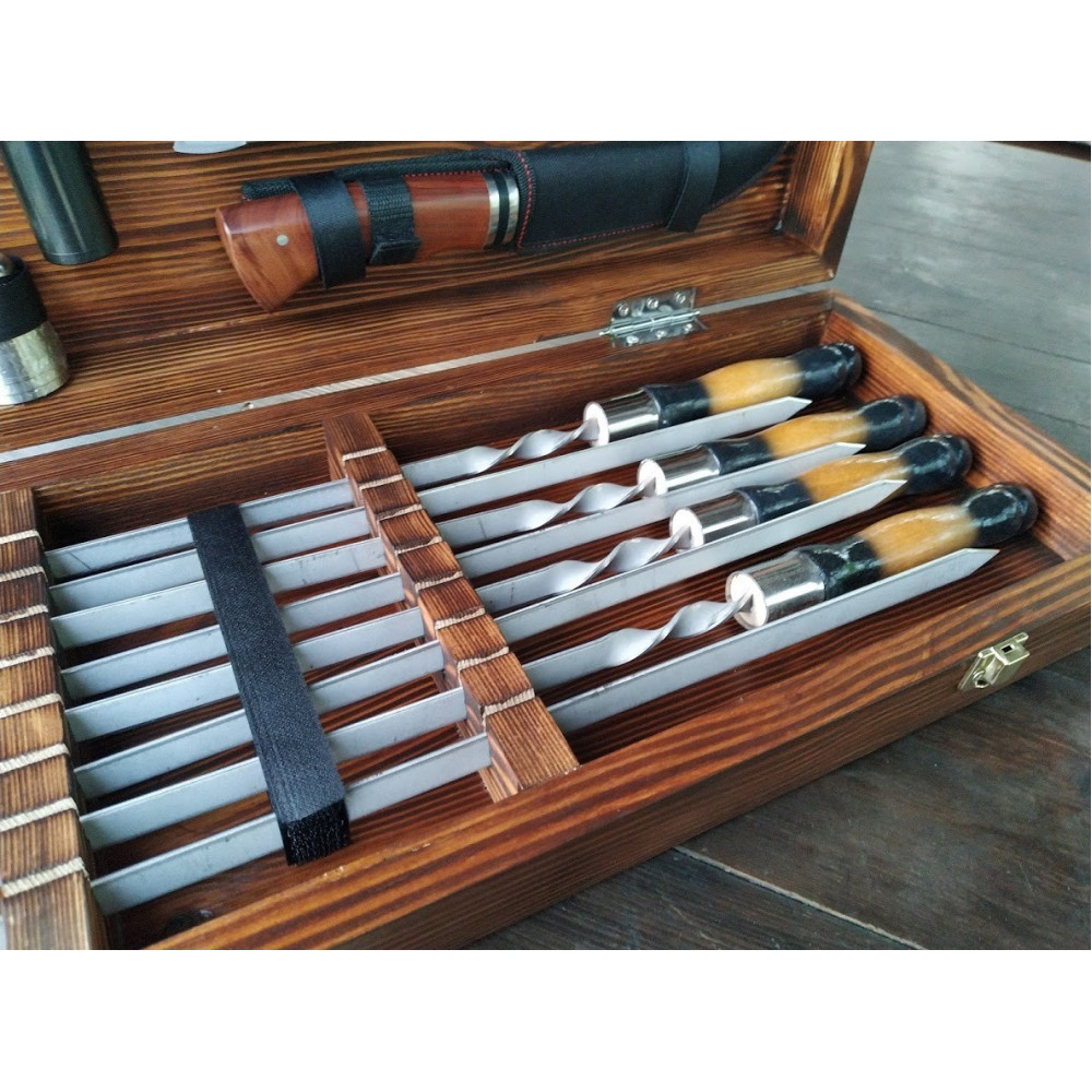 Шампура в деревянном кейсе №8