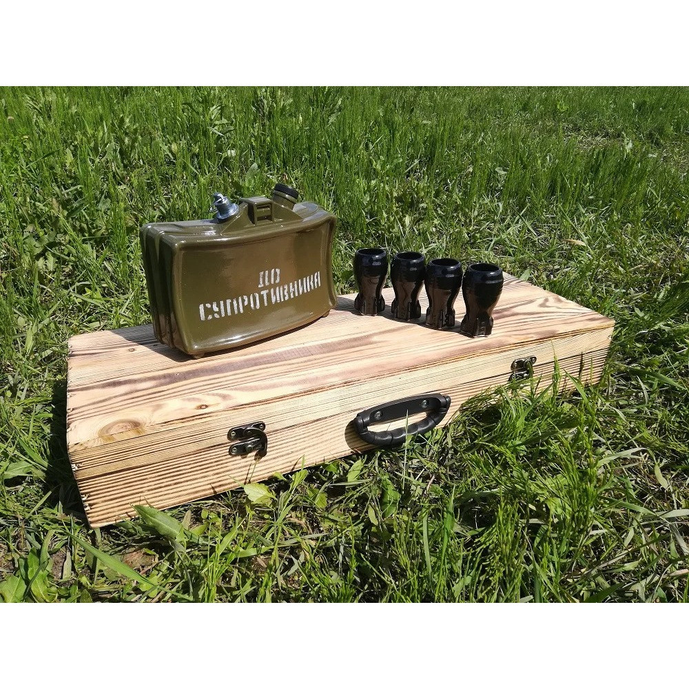 Шампура та аксесуарів у дерев'яному кейсі (К-005)