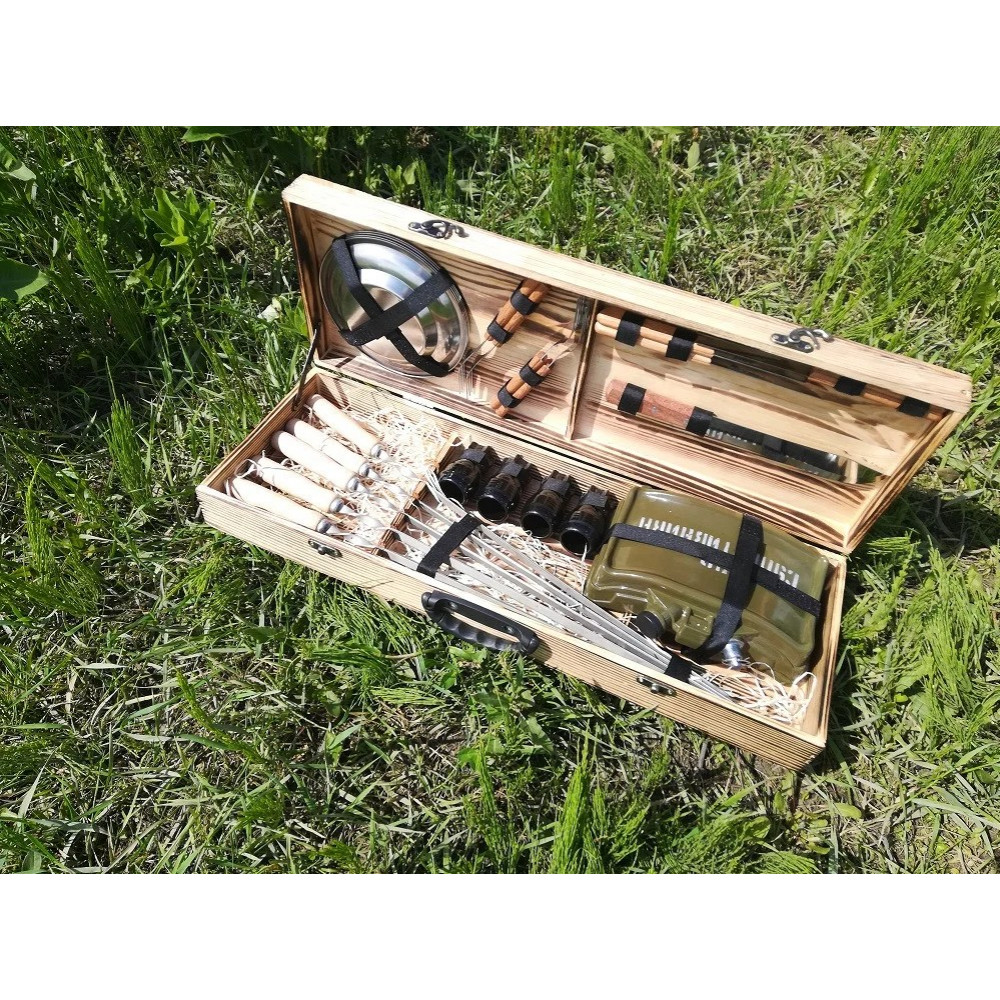 Шампура та аксесуарів у дерев'яному кейсі (К-005)