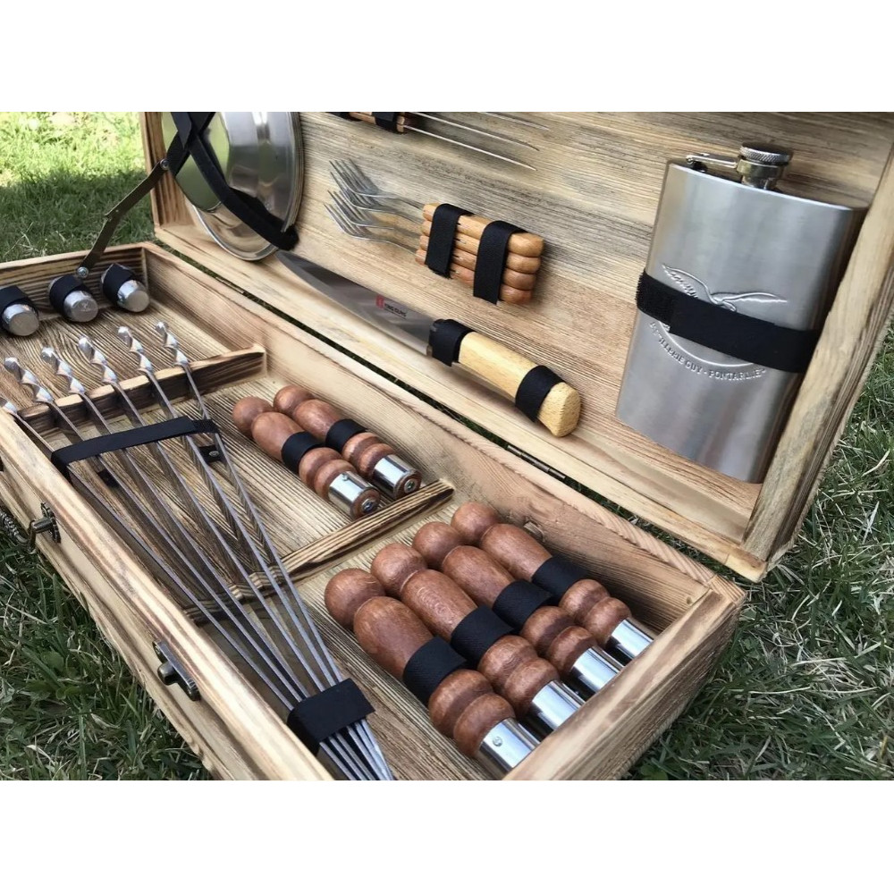 Шампура у дерев'яному кейсі (009р)