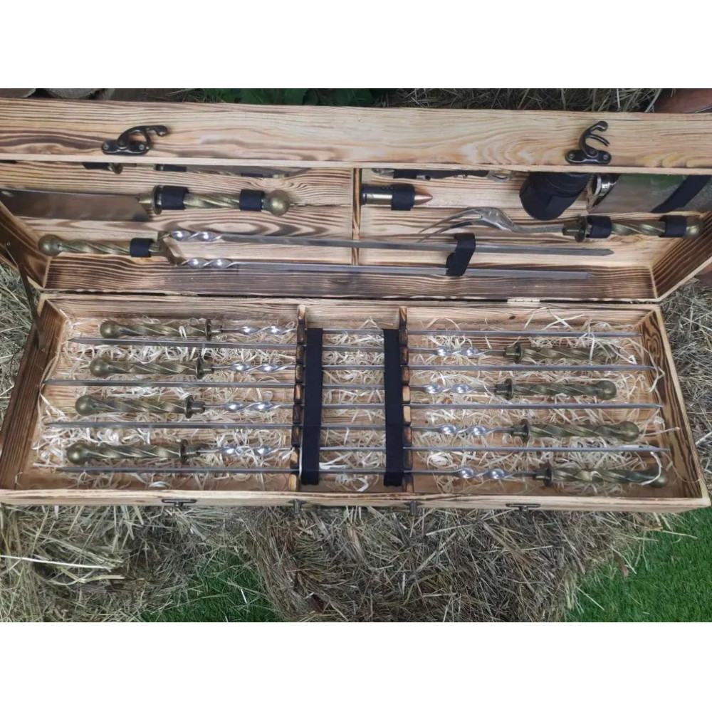 Шампура у дерев'яному кейсі (V-103)