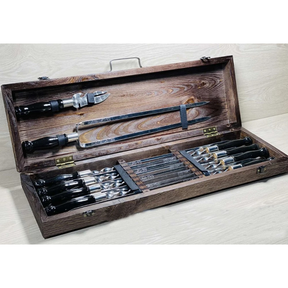 Шампура шампуров в деревянном кейсе (7613)